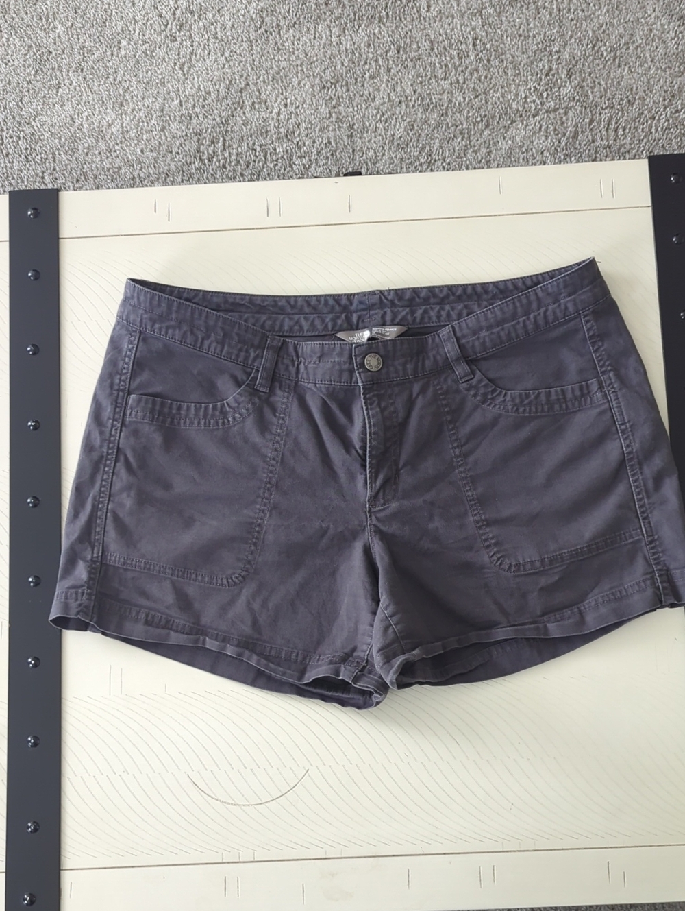 The North Face Women's Gray Utility Pocket Shorts